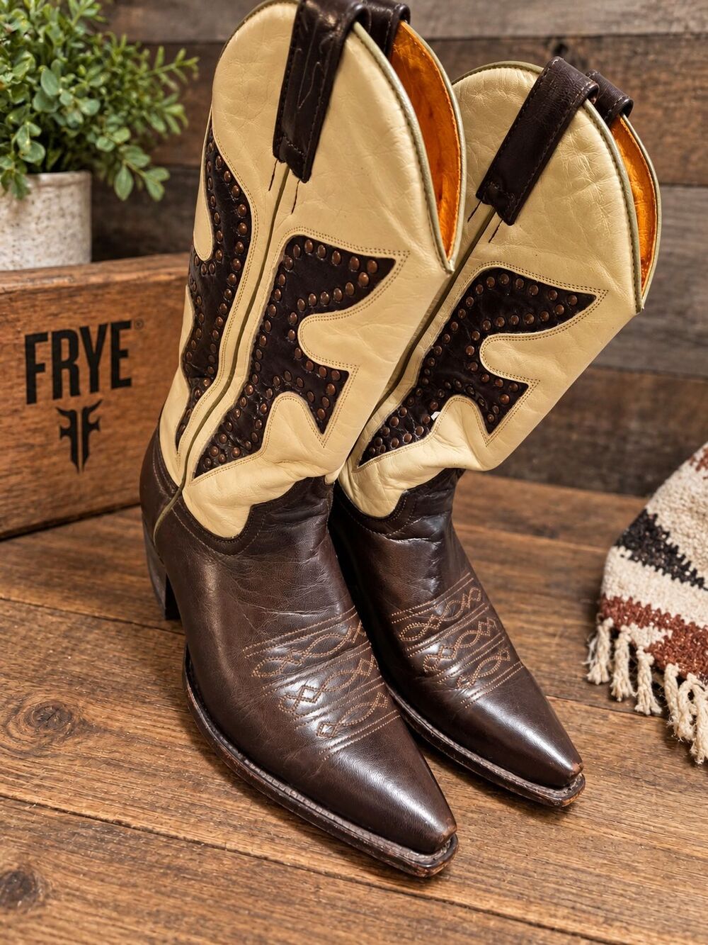 Vintage Frye Daisy Duke Western Boots Women 8 M Brown/Ivory Cowboy 77780 SnipToe